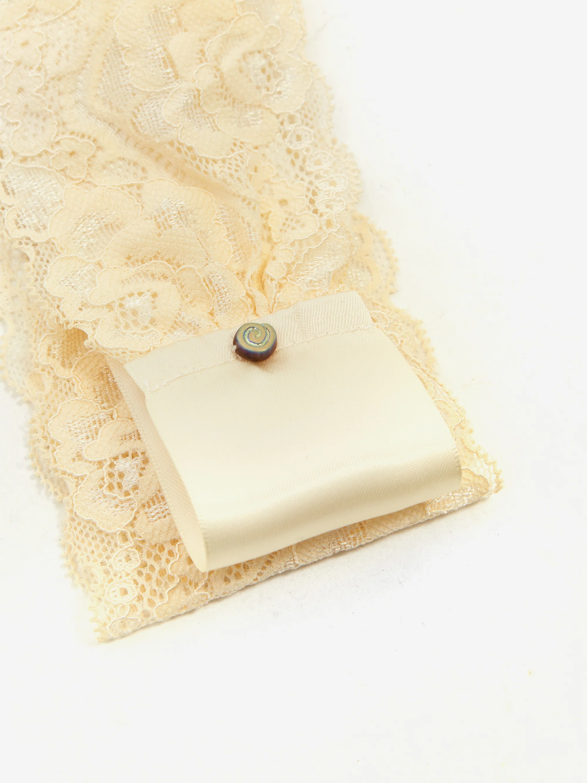 MERRMA Lace Bandana - Petalite - Image 2