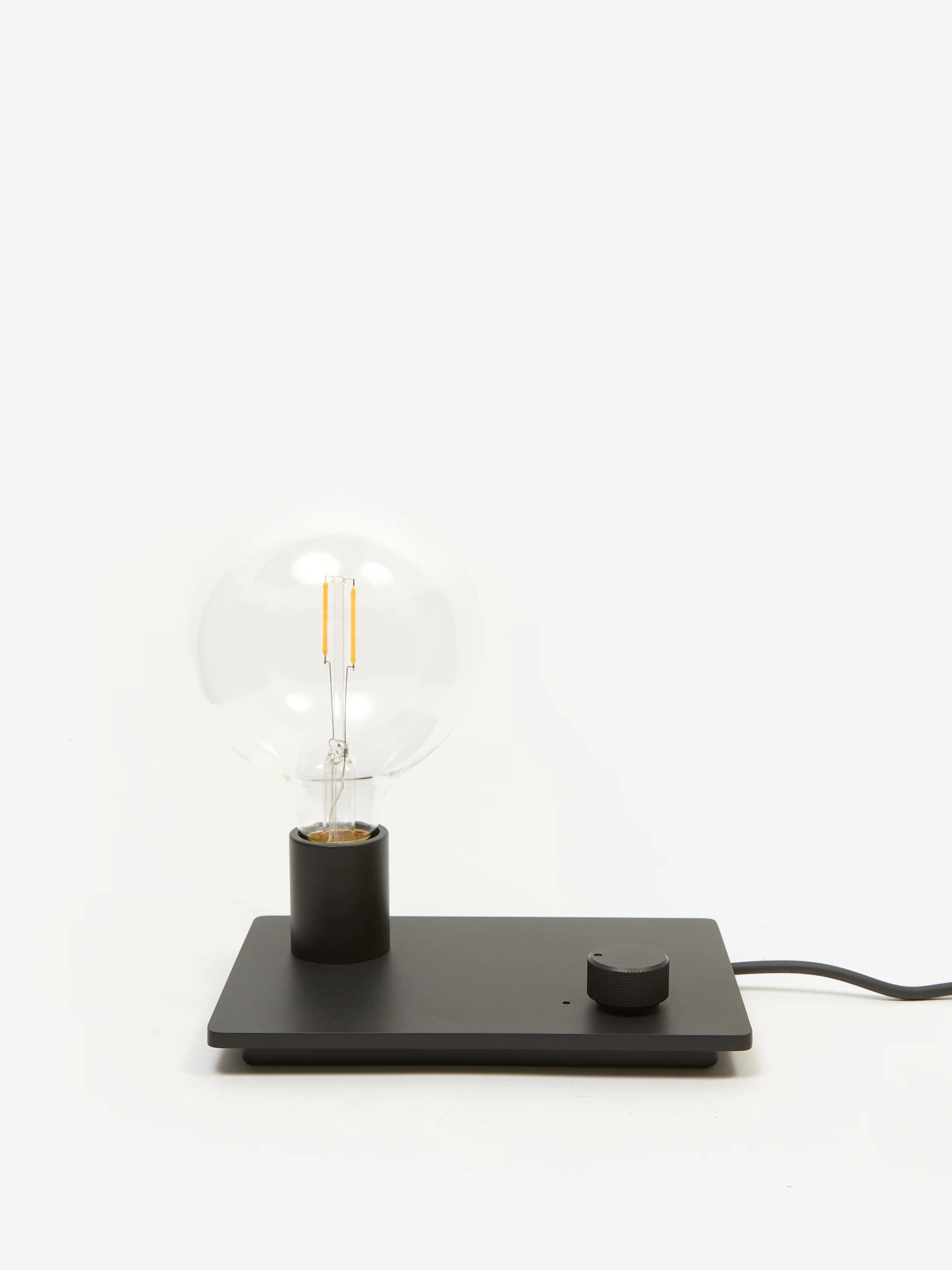 Muuto Control Lamp - Black
