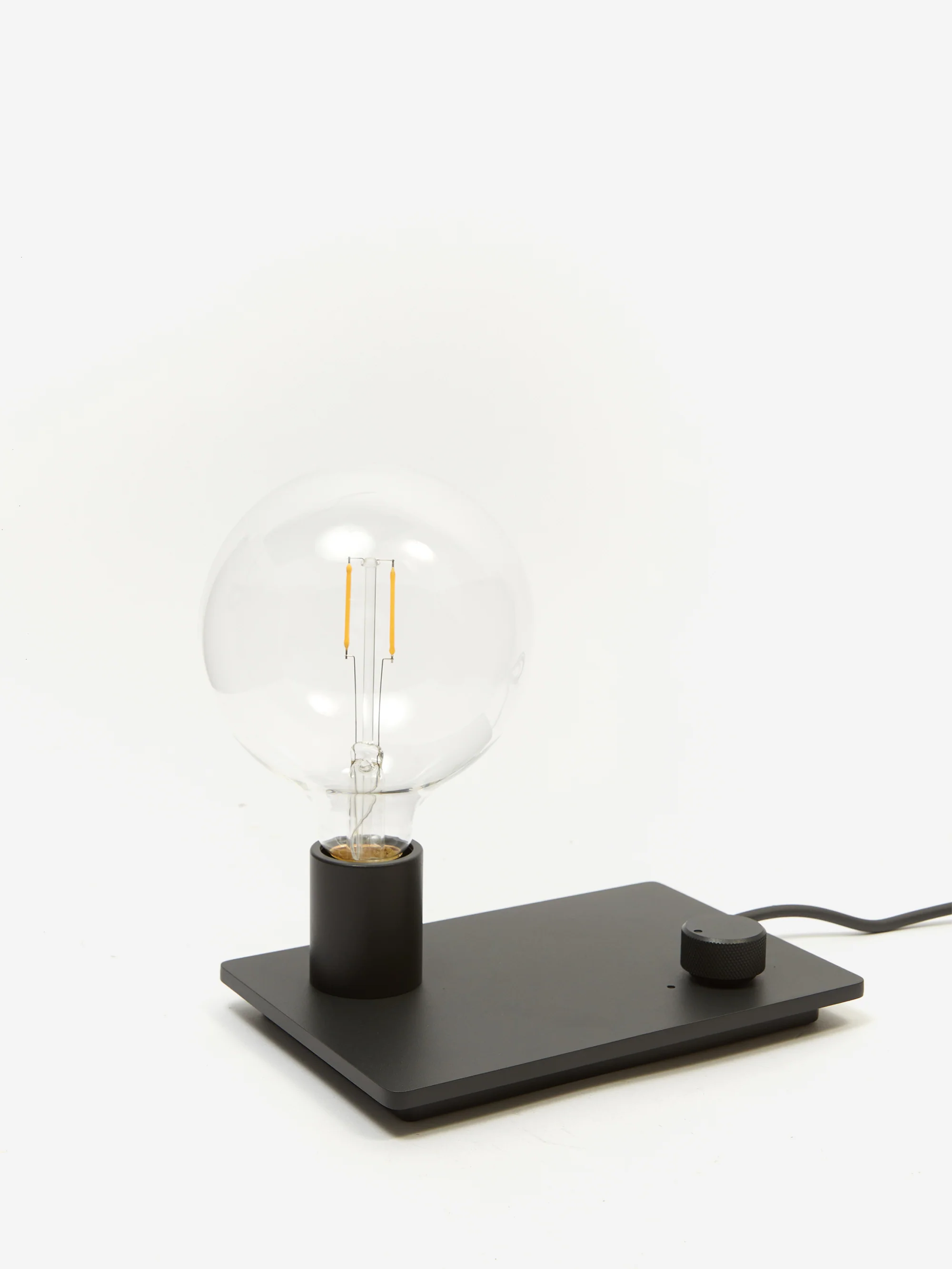 Muuto Control Lamp - Black - Image 2