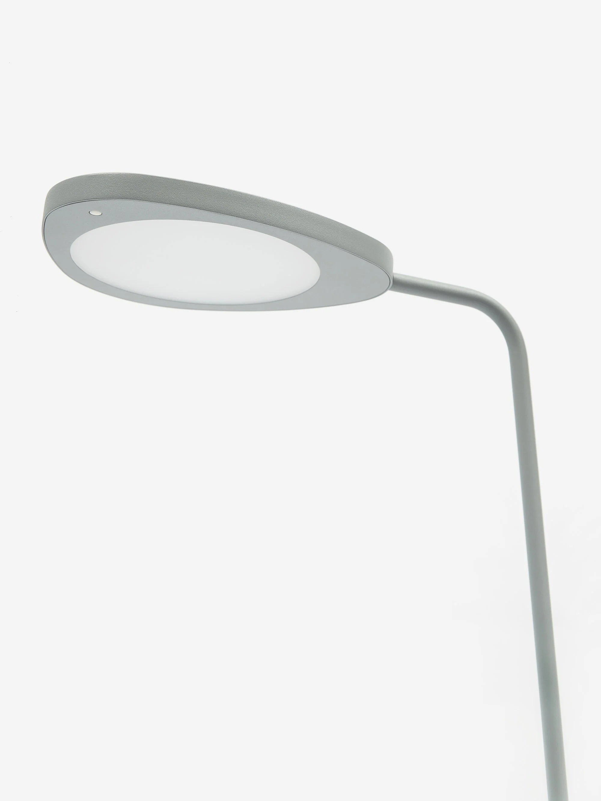 Muuto Leaf Table Lamp - Grey - Image 4