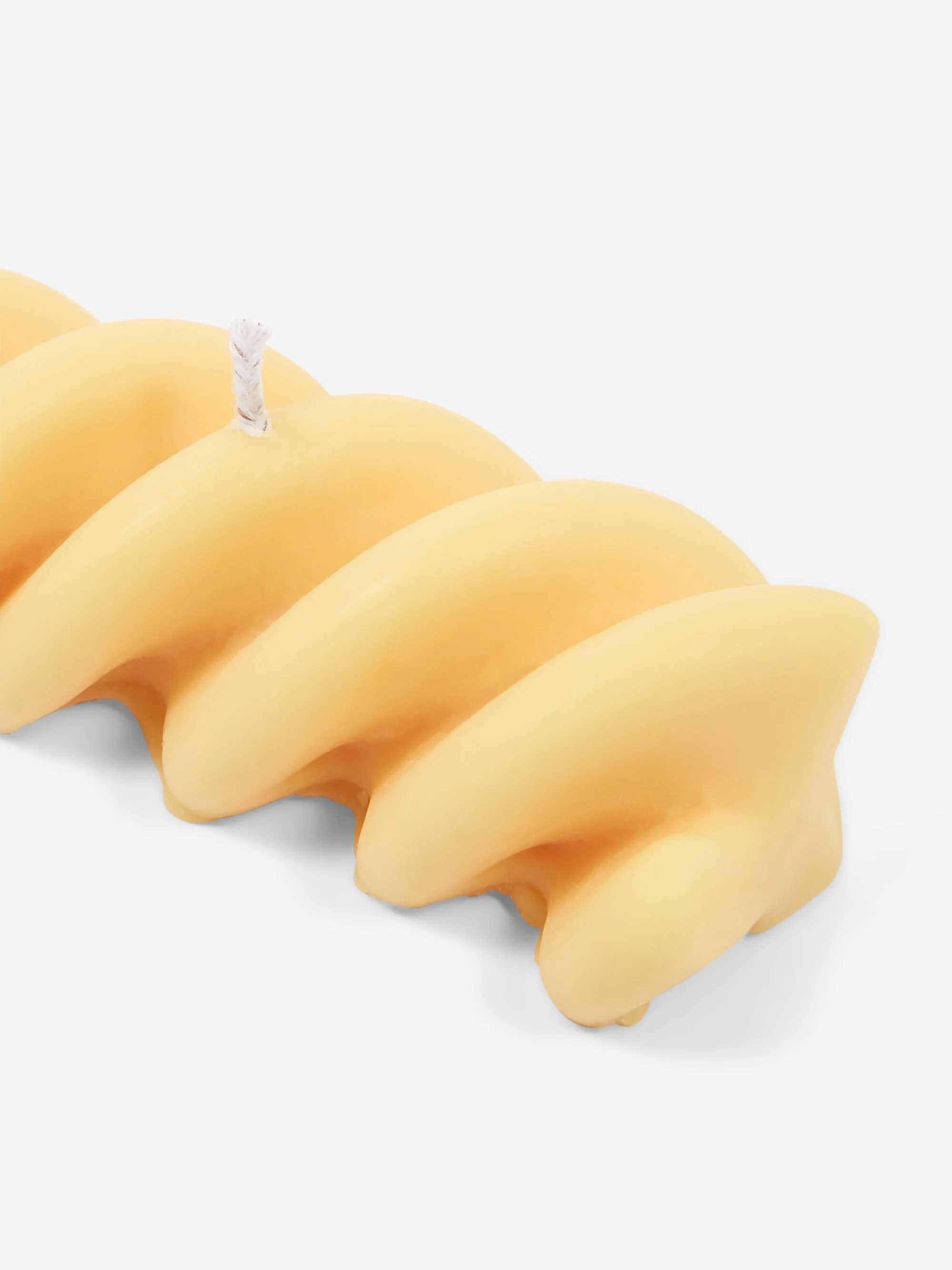 Nata Concept Store Fusilli Candle - Image 3