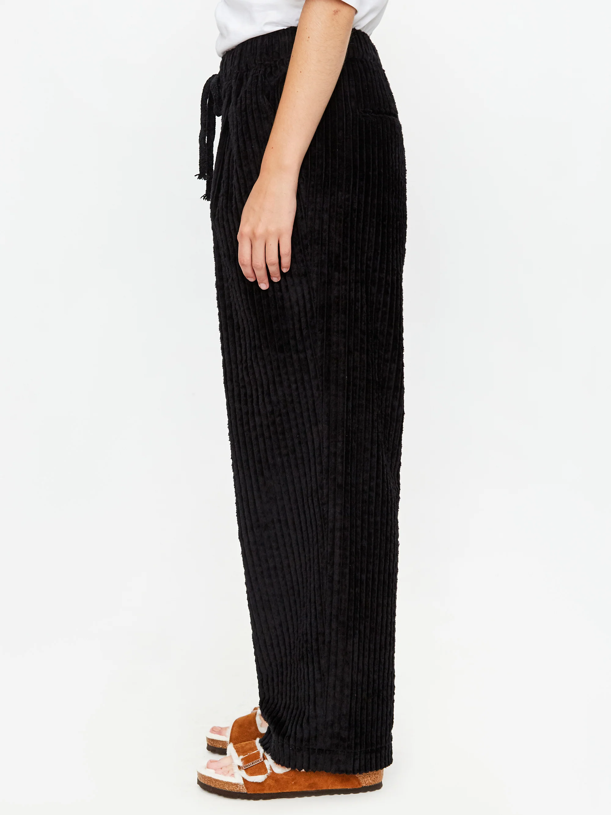 Neul Bold Corduroy Semi Wide Trouser - Black - Image 4