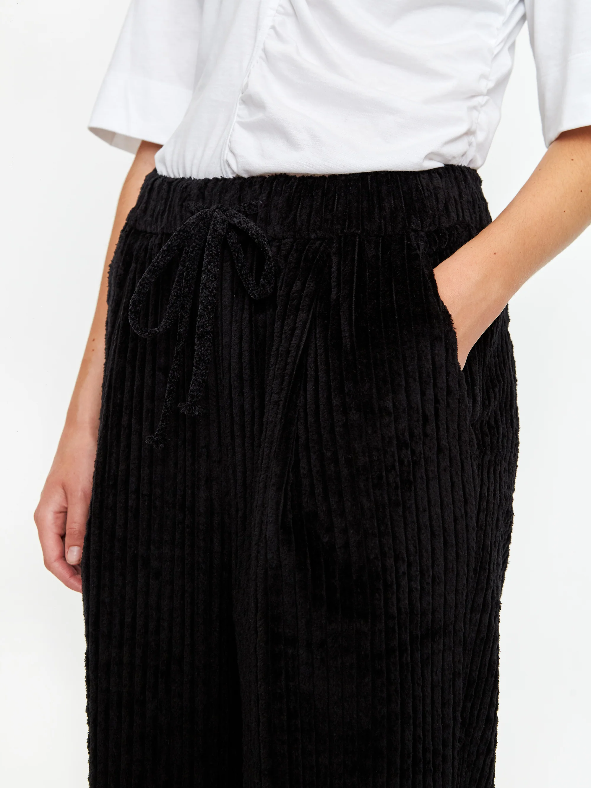 Neul Bold Corduroy Semi Wide Trouser - Black - Image 5