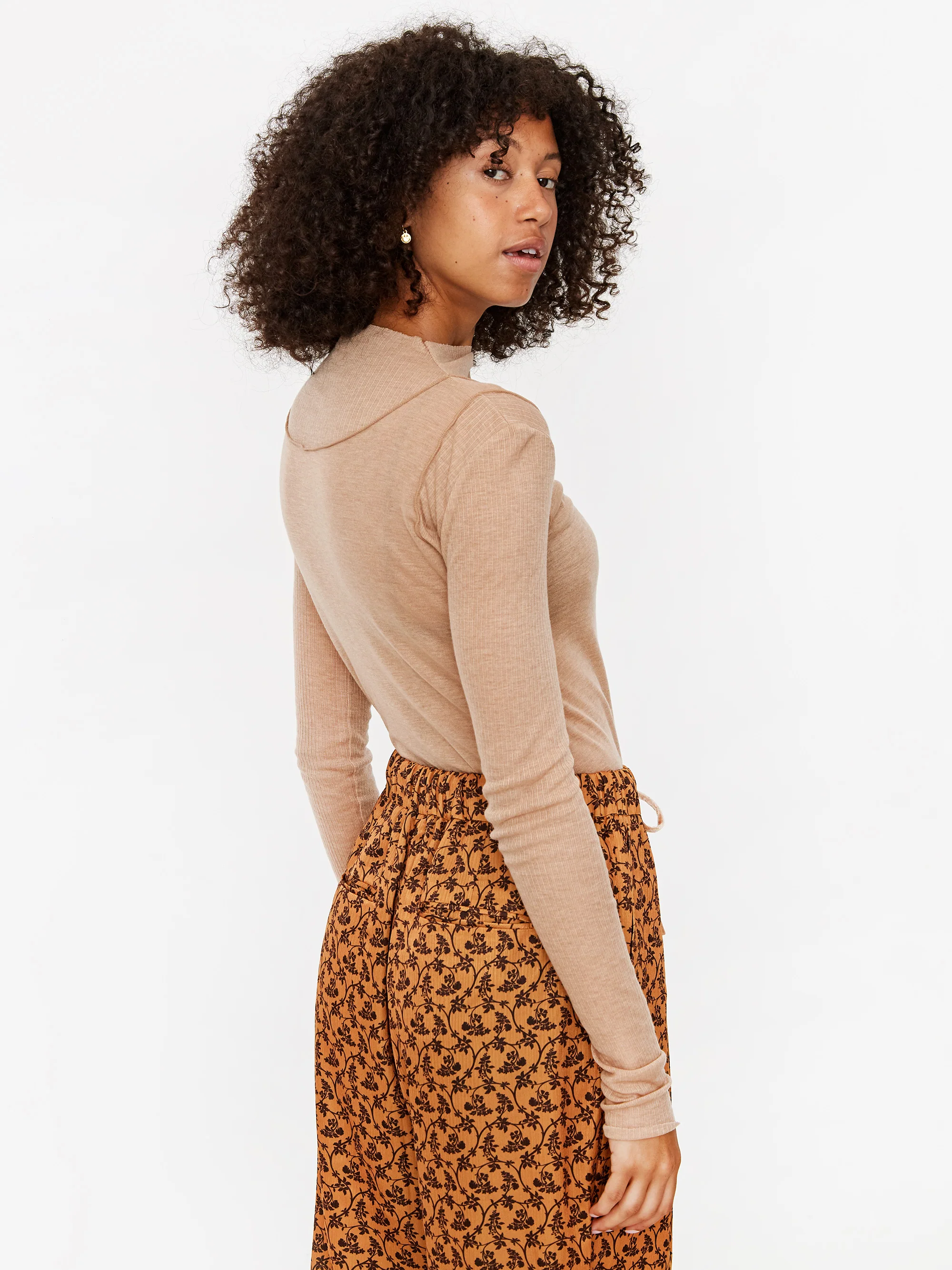 Neul Layered Illusion Longsleeve T-Shirt - Hazelnut - Image 6