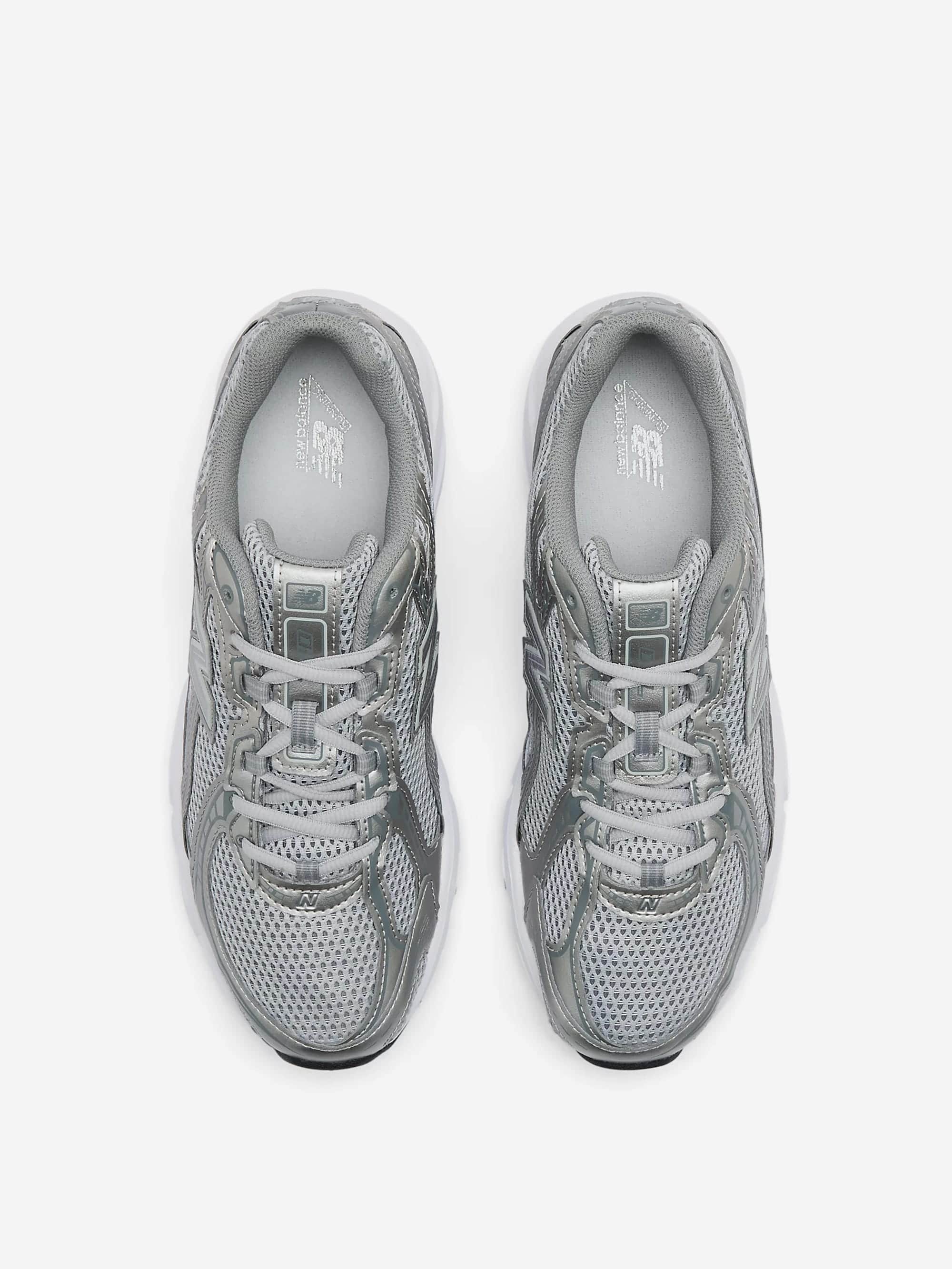 New Balance 740 - Metallic Silver - Image 3