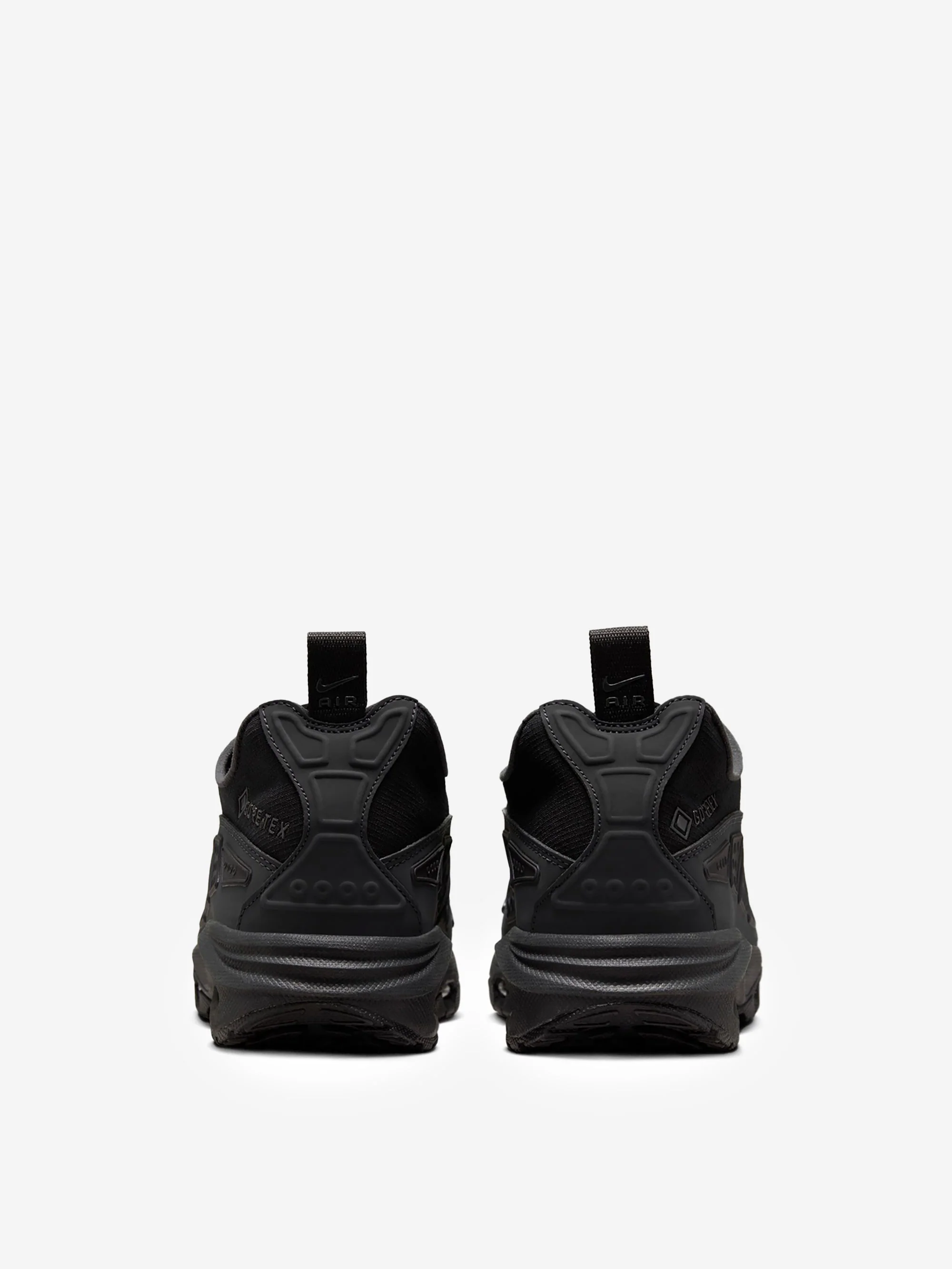 Nike Air Max SNDR Gore-Tex - Black/Dark Smoke Grey - Image 4