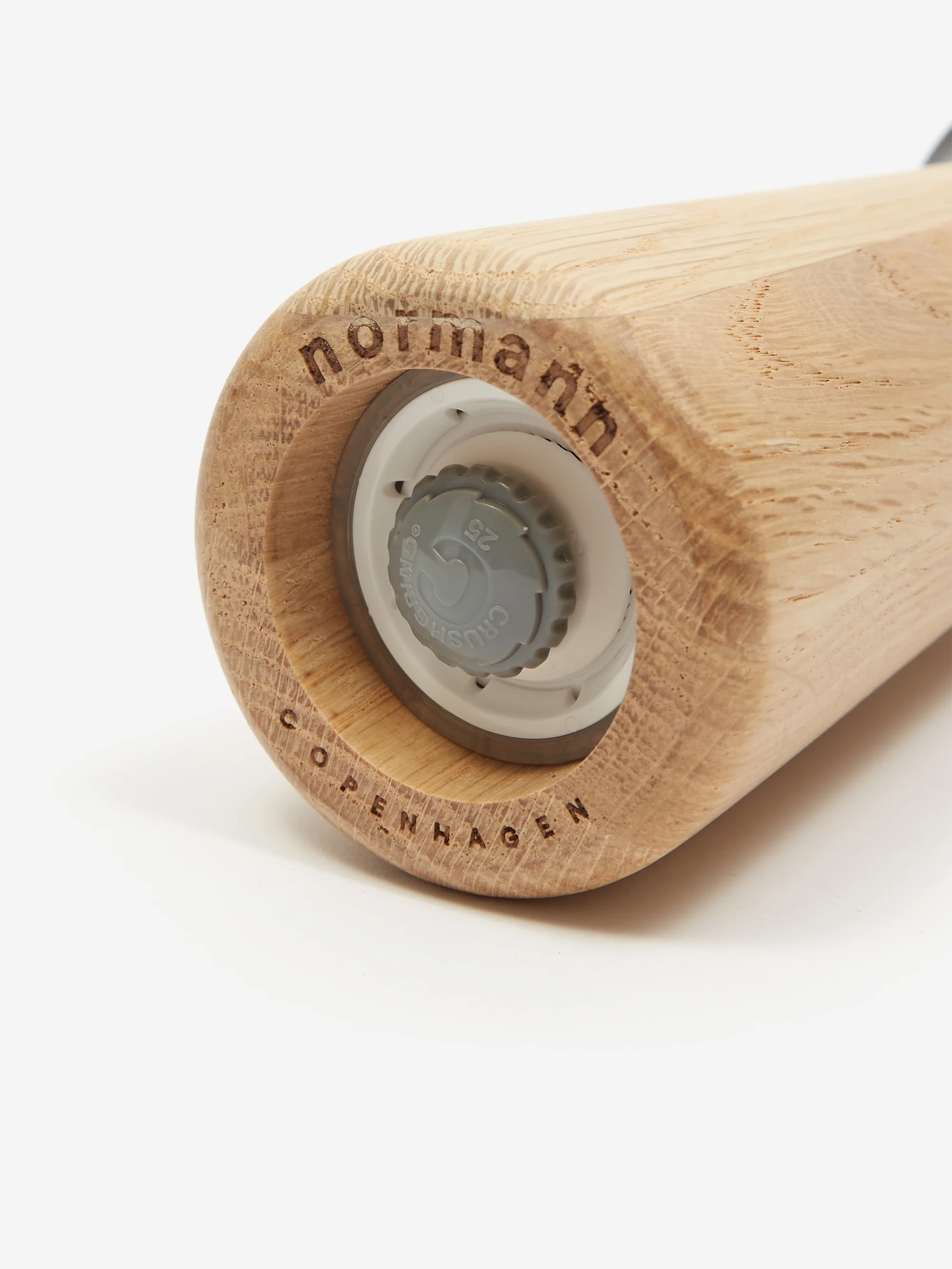 Normann Copenhagen Craft Pepper Mill Small - Oak/Black - Image 2