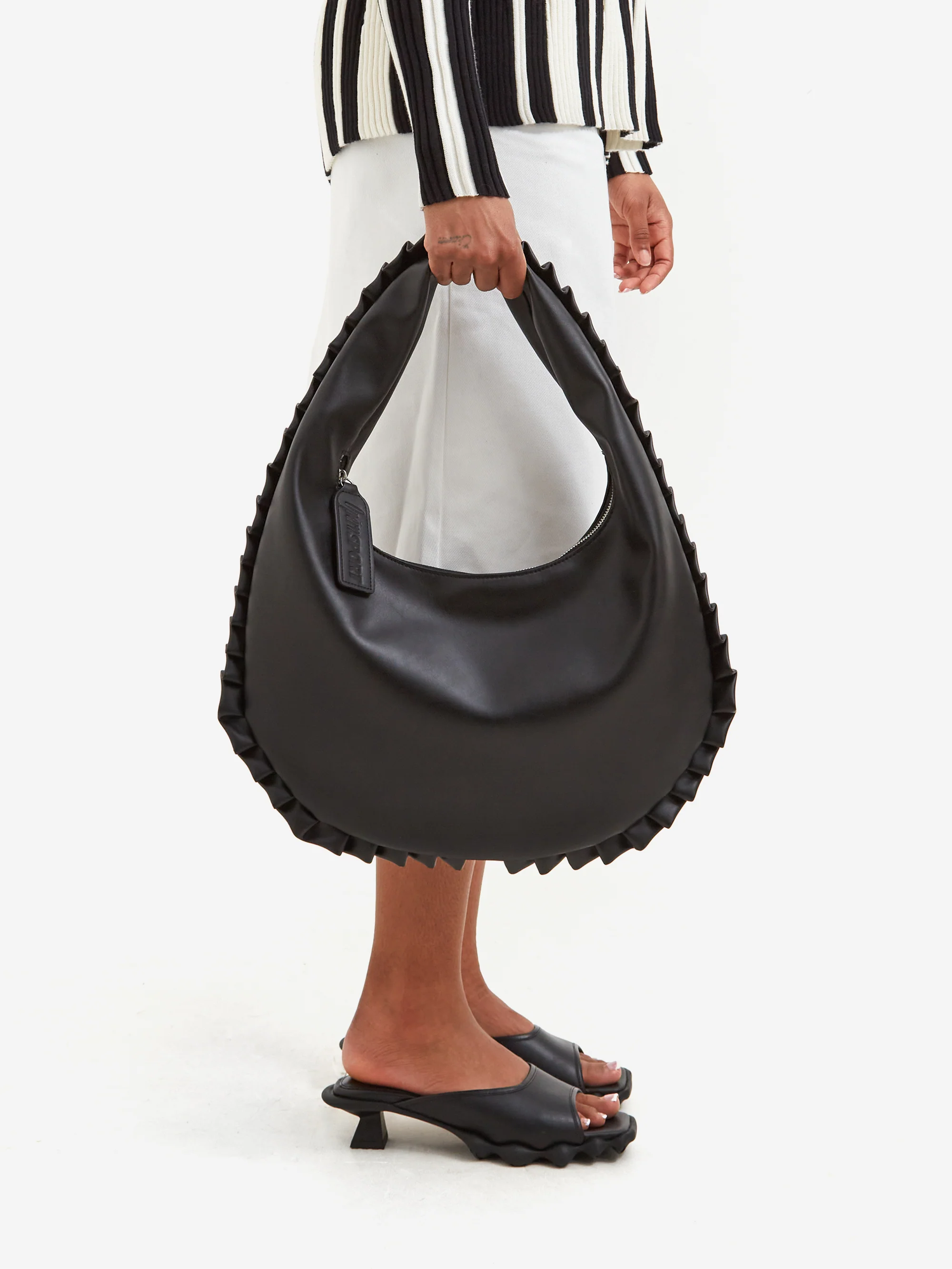 OperaSPORT Liv Vegan Leather Bag - Black - Image 3