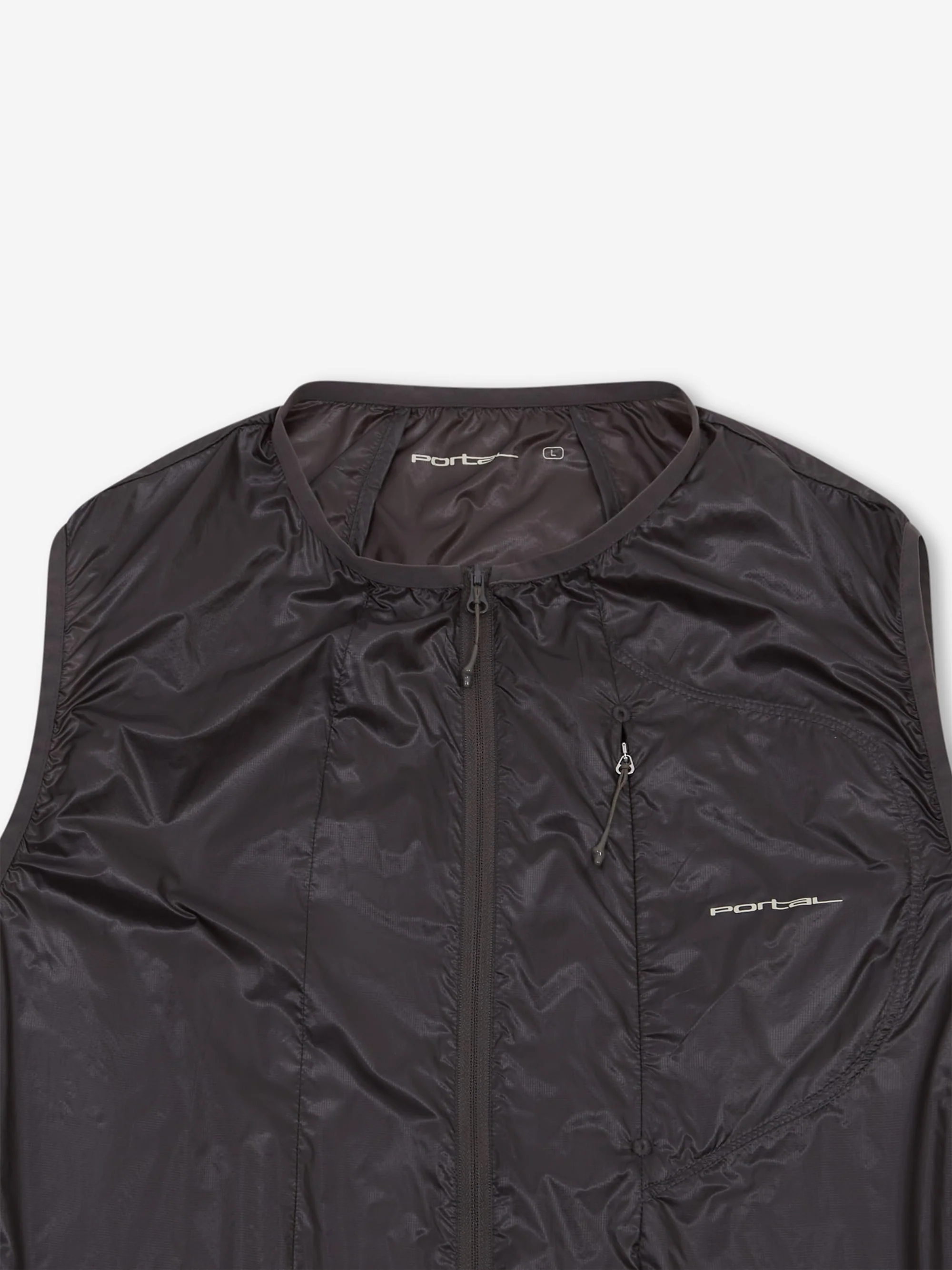 Portal Code Wind Vest - Beluga - Image 4