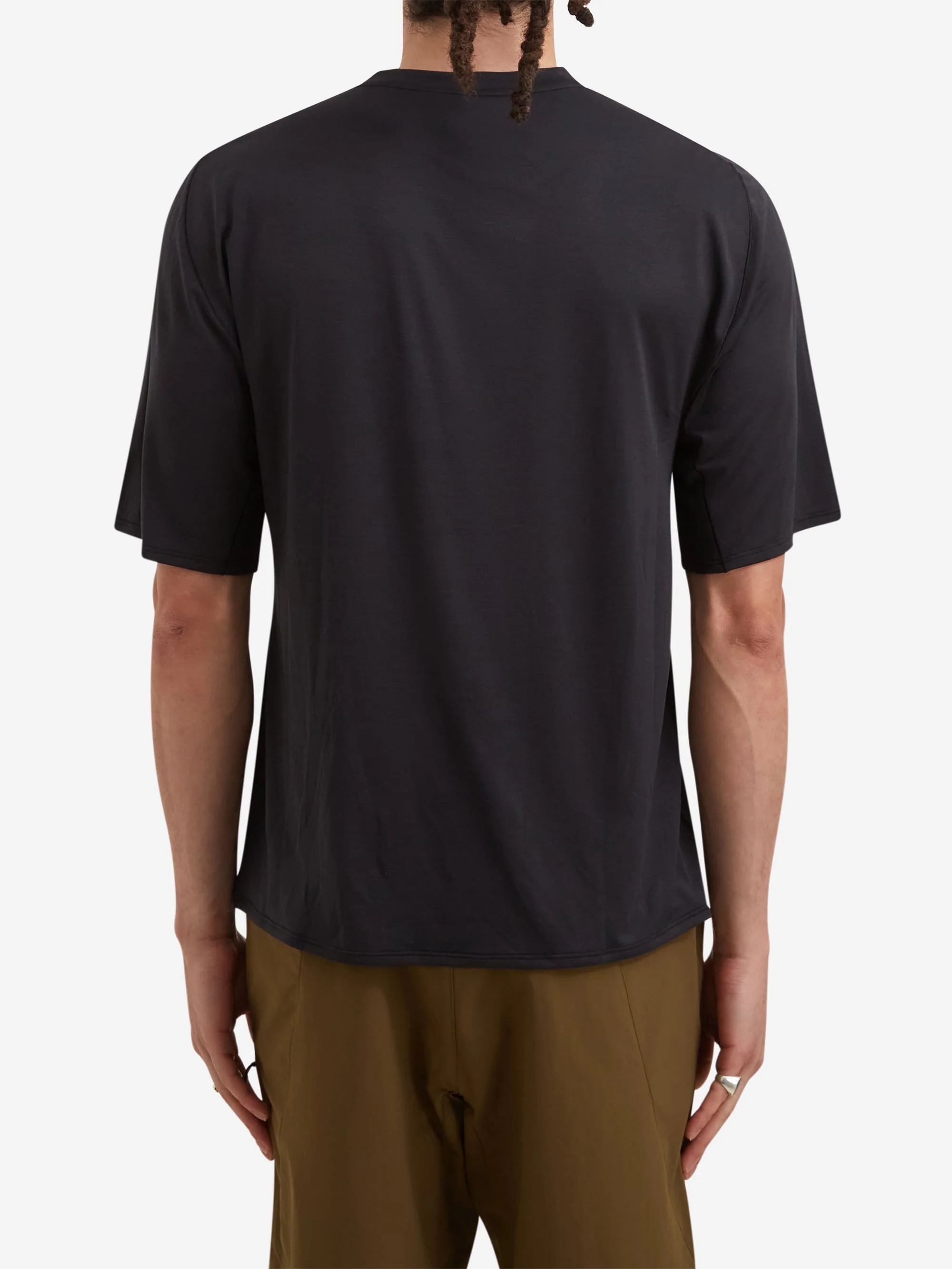 Portal Lateral Peak Short Sleeve T-Shirt- Black Beauty - Image 6