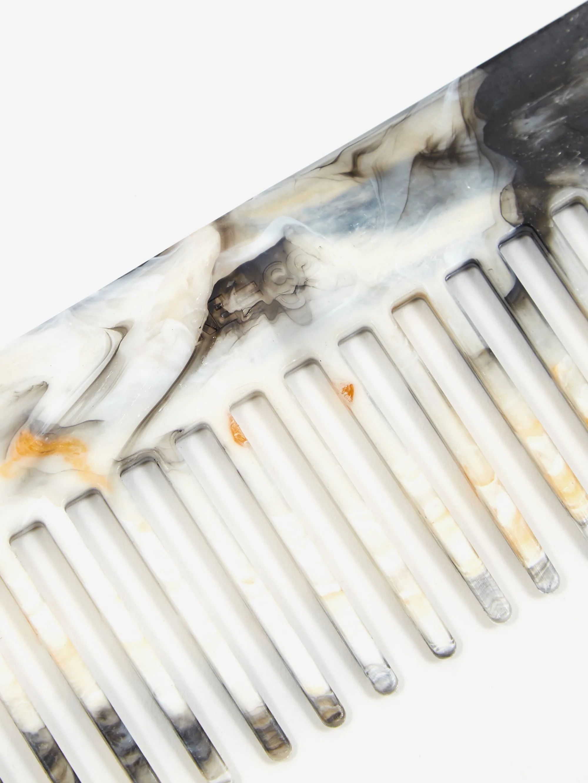 RE=COMB Recycled Plastic Hair Comb - Citrine - Image 3