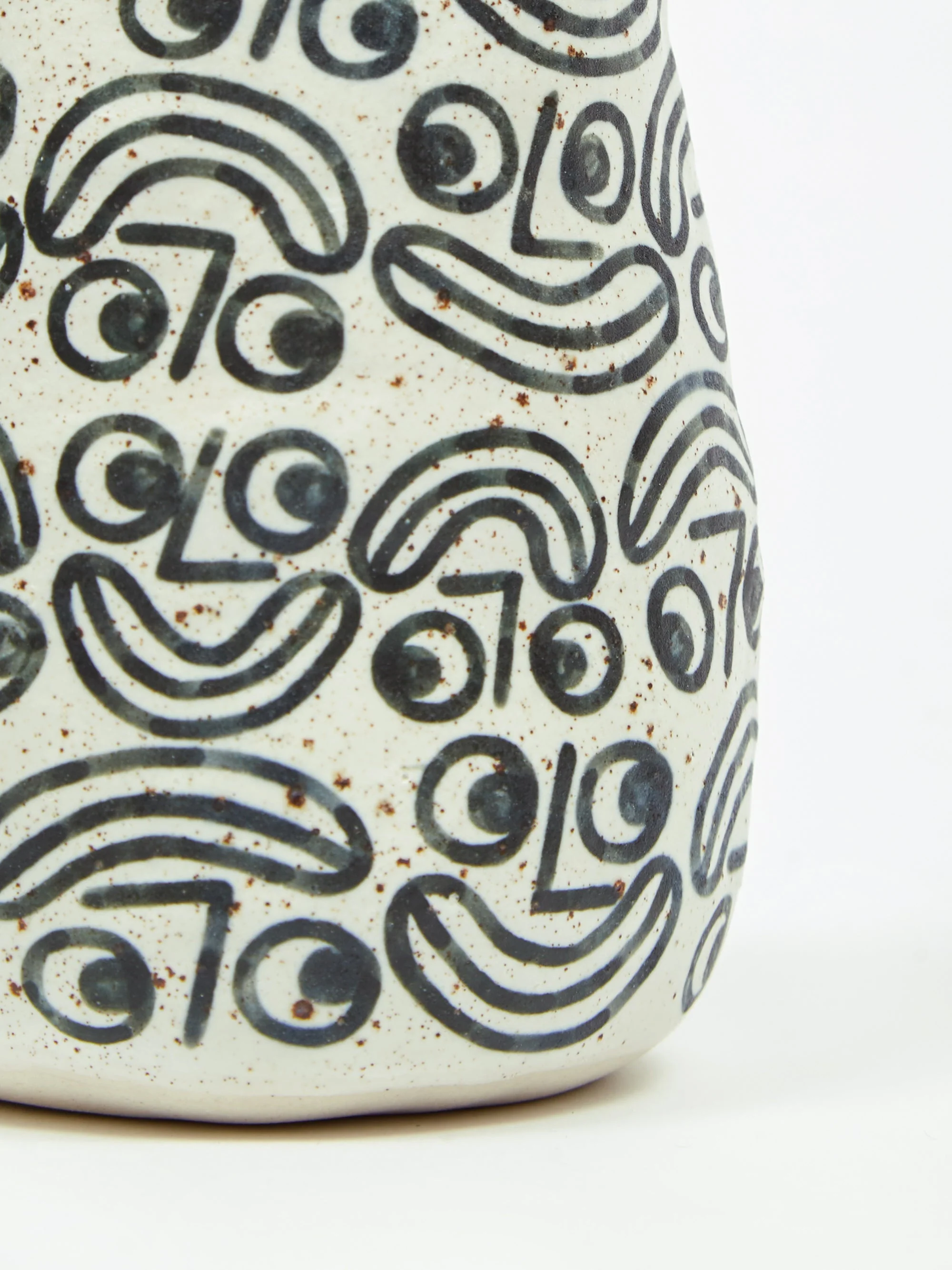 Rittle King Smile Vase Large - Black - Image 3