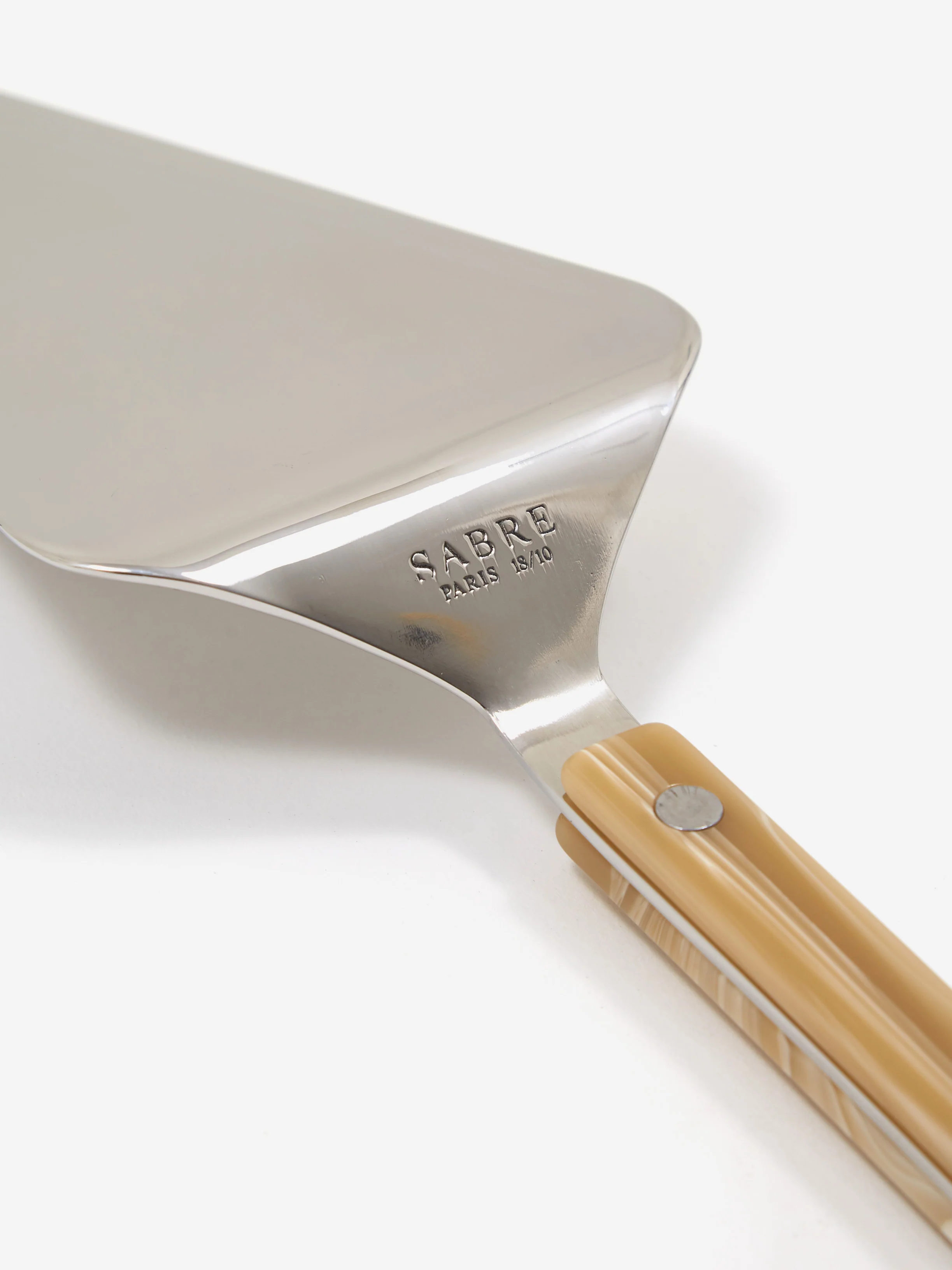 Sabre Paris Tart Slicer - Faux Horn - Image 4