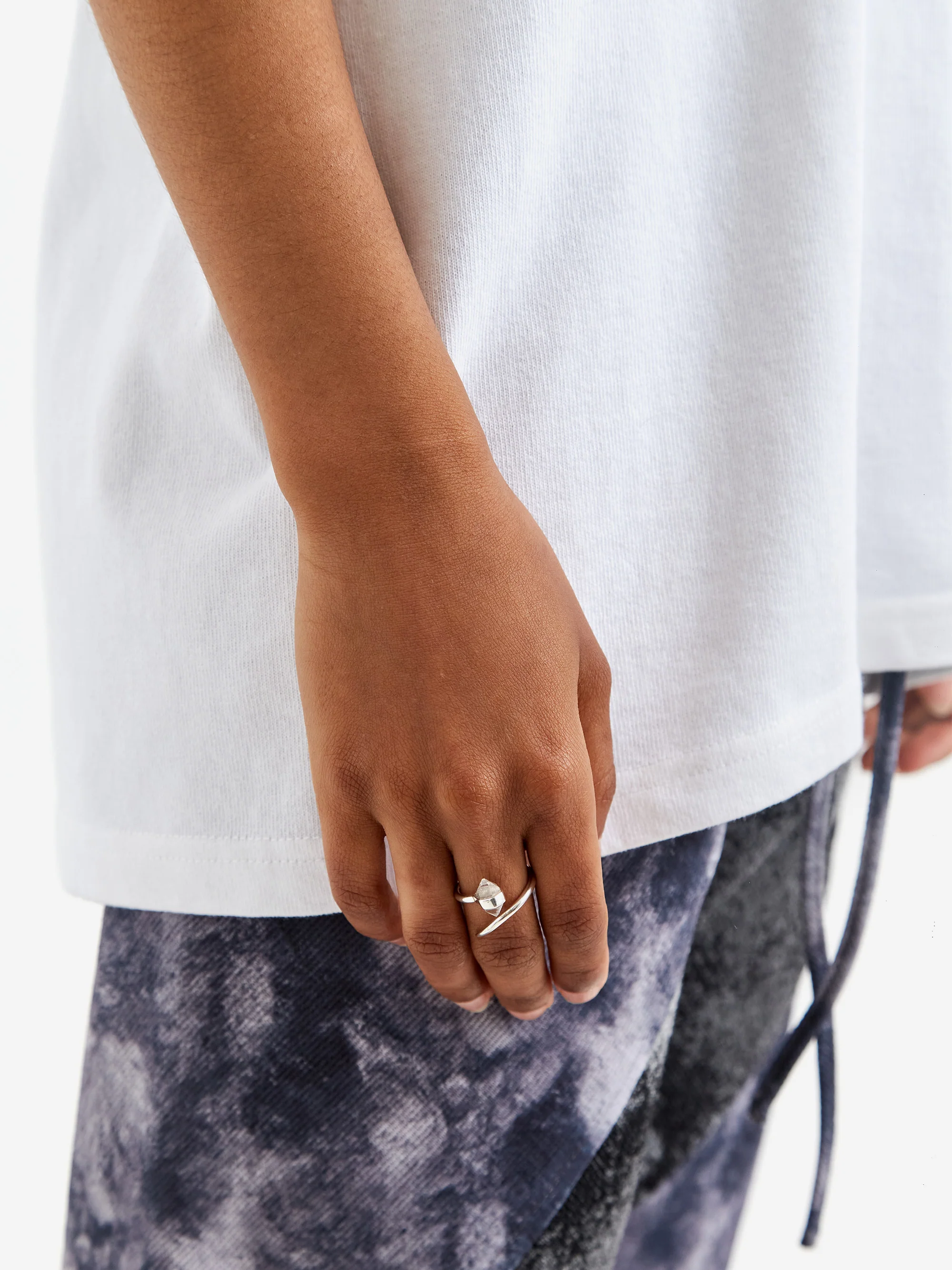 She's Lost Control Herkimer Claw Ring - Silver - Image 6