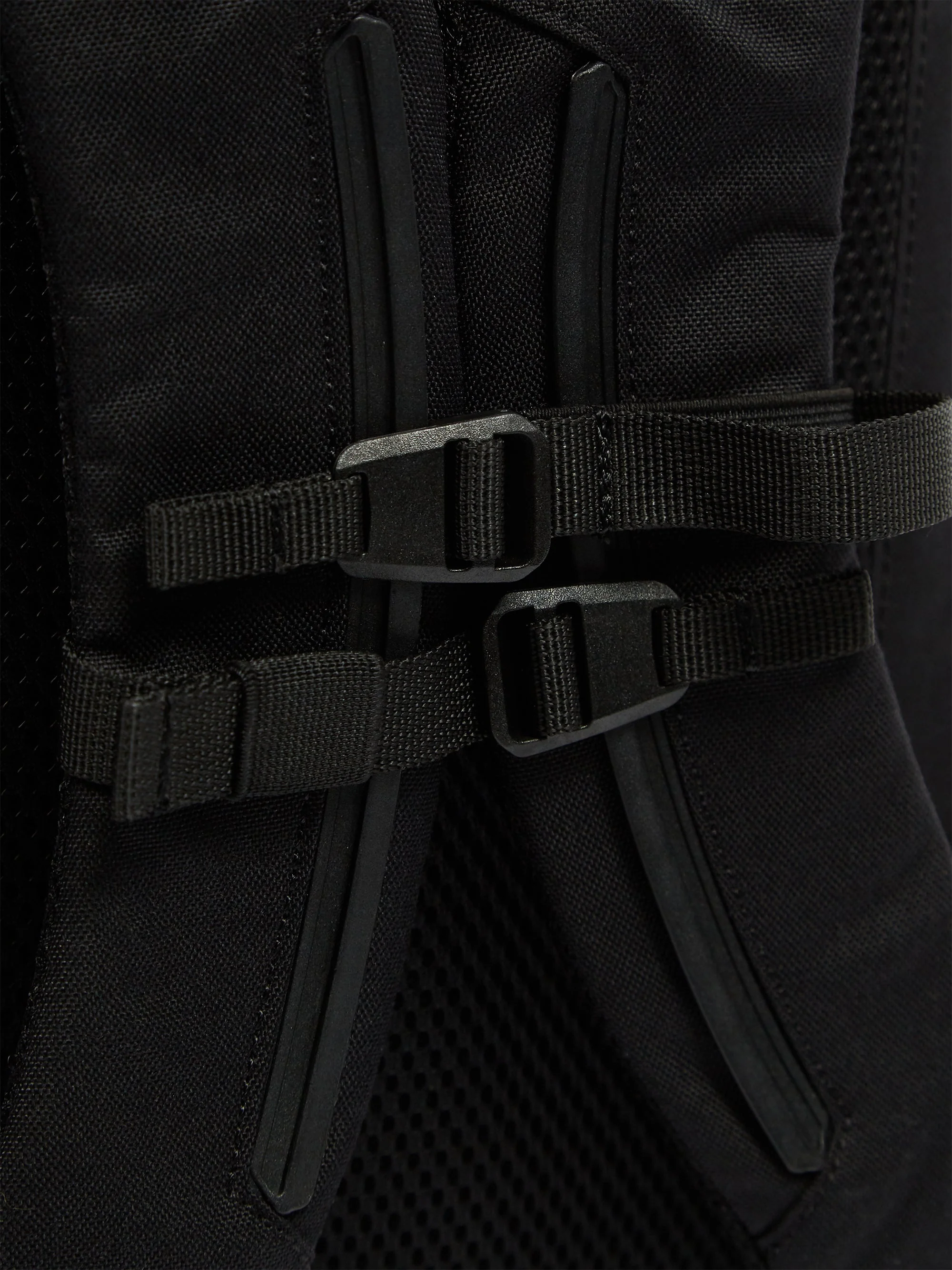 Snow Peak Everyday Use Backpack - Black - old style - Image 8
