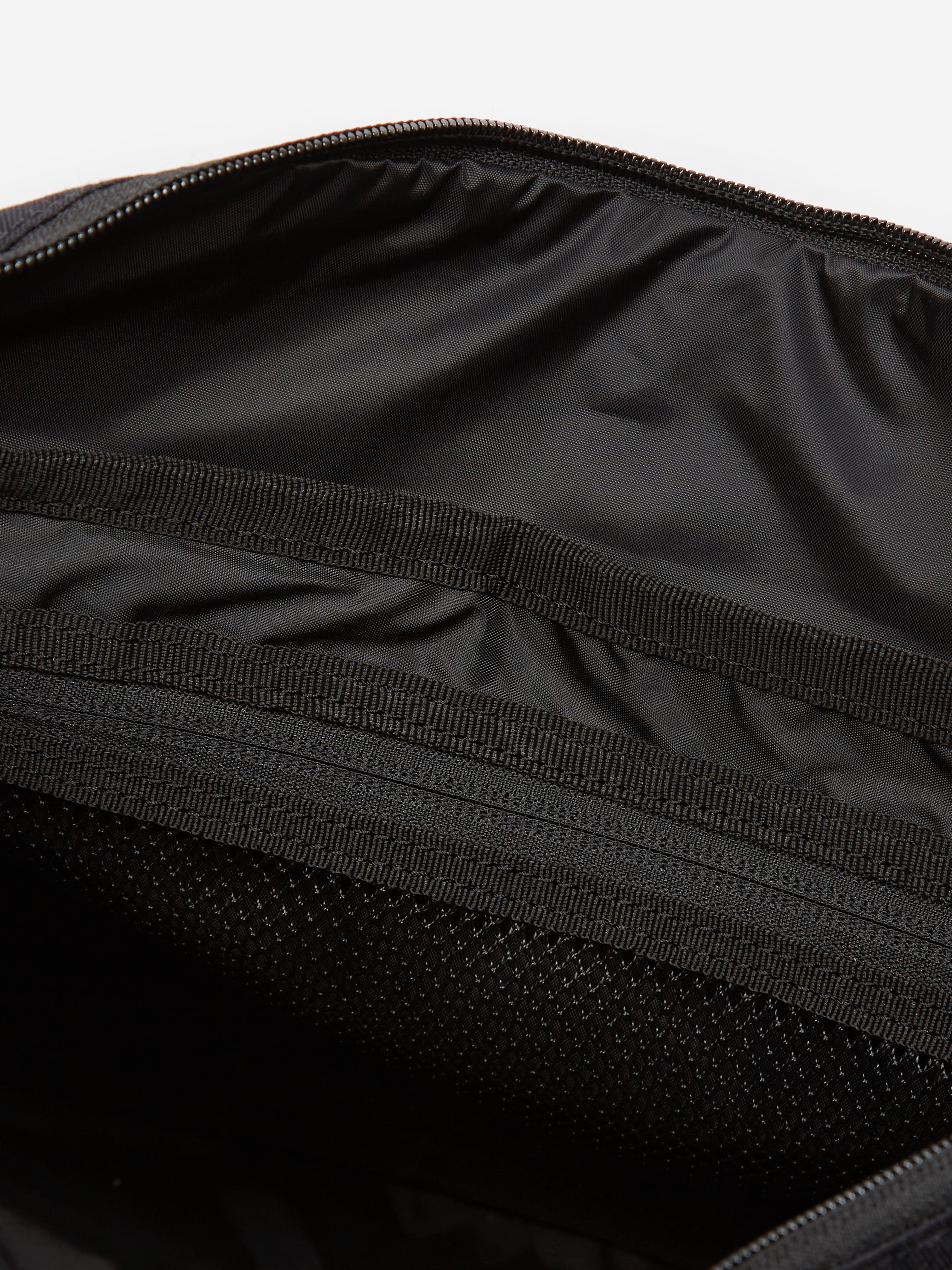 Snow Peak Everyday Use Middle Shoulder Bag - Black - Image 4