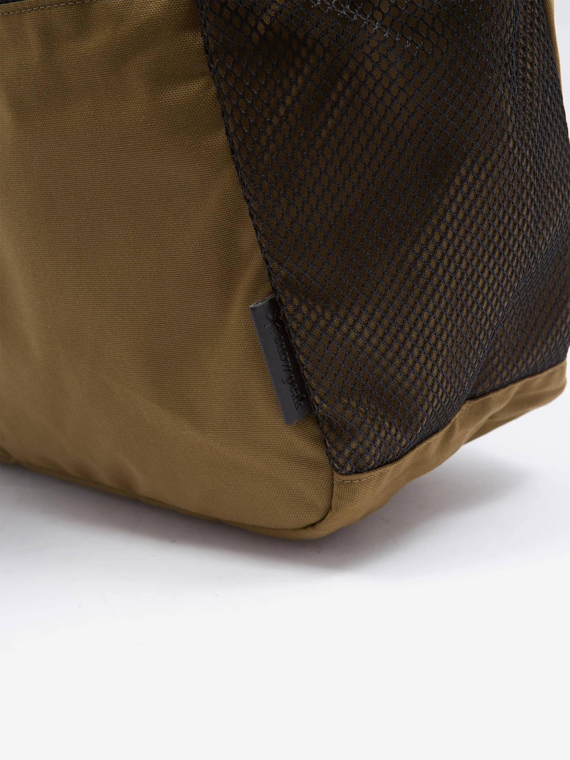 Snow Peak Everyday Use Middle Shoulder Bag W - Brown - Image 6