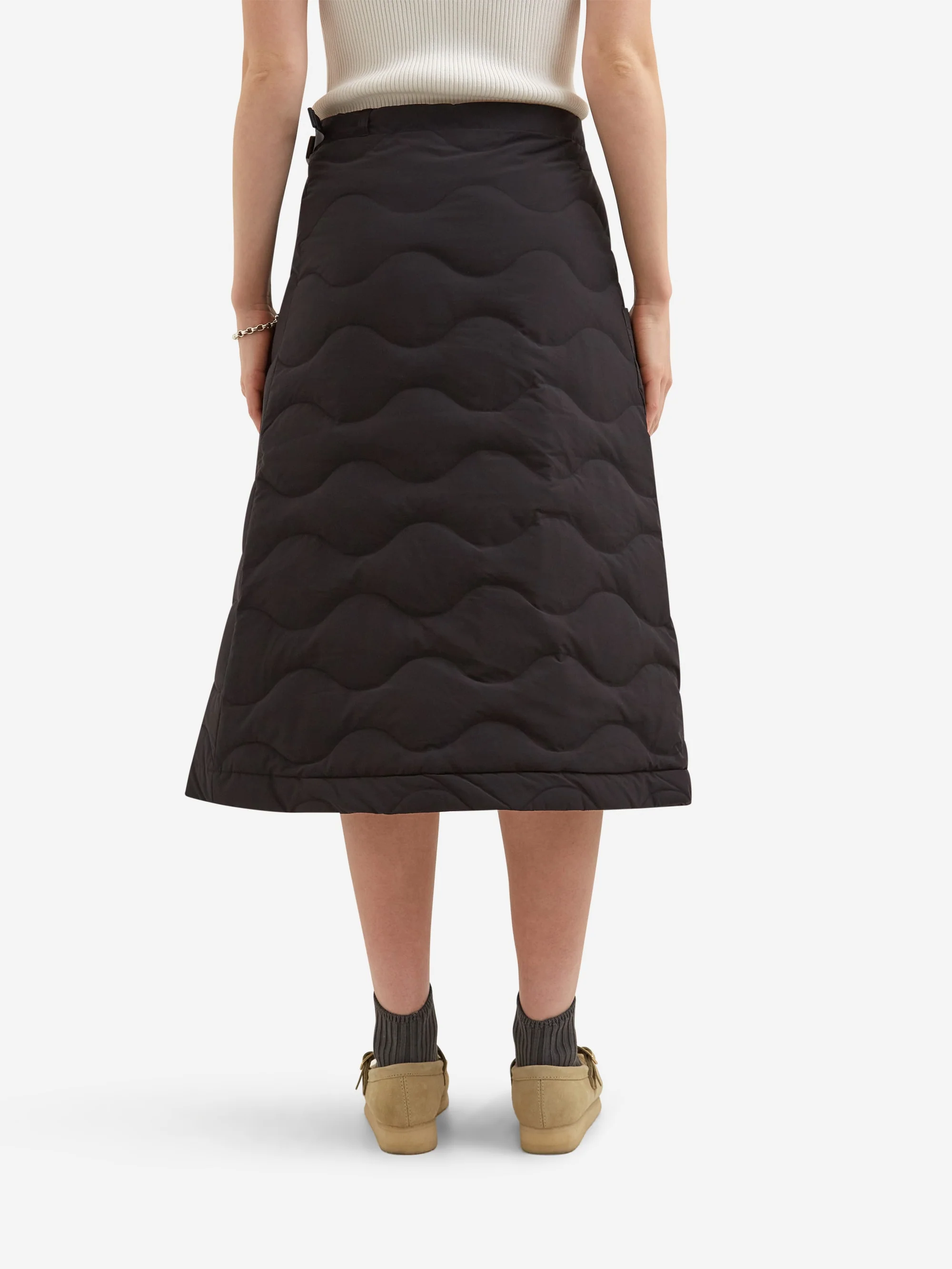 Snow Peak Seamless Quilted Down Wrap Skirt - Black - Image 3