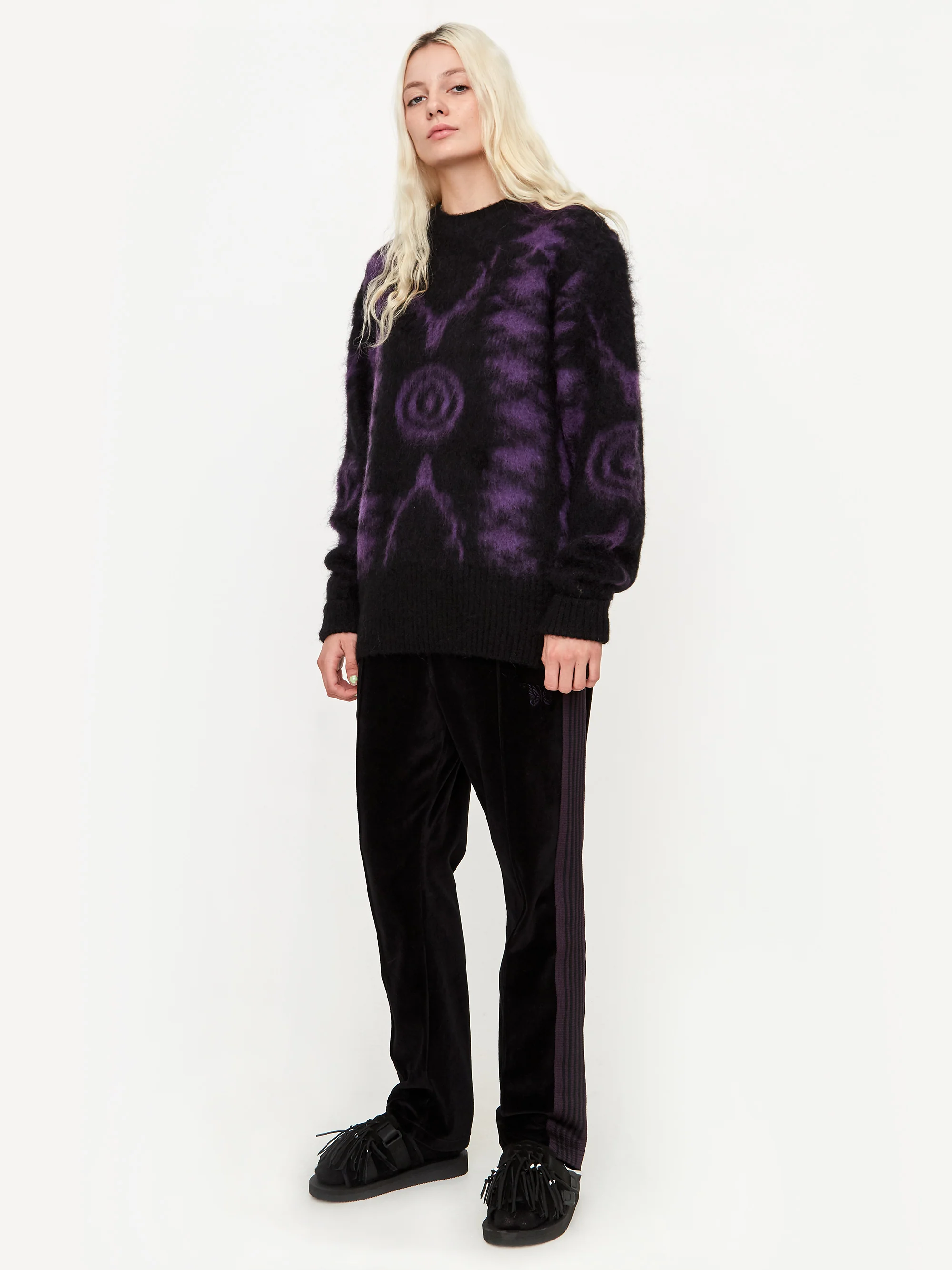 South2 West8 Loose Fit Native Jumper W - Black - Image 3