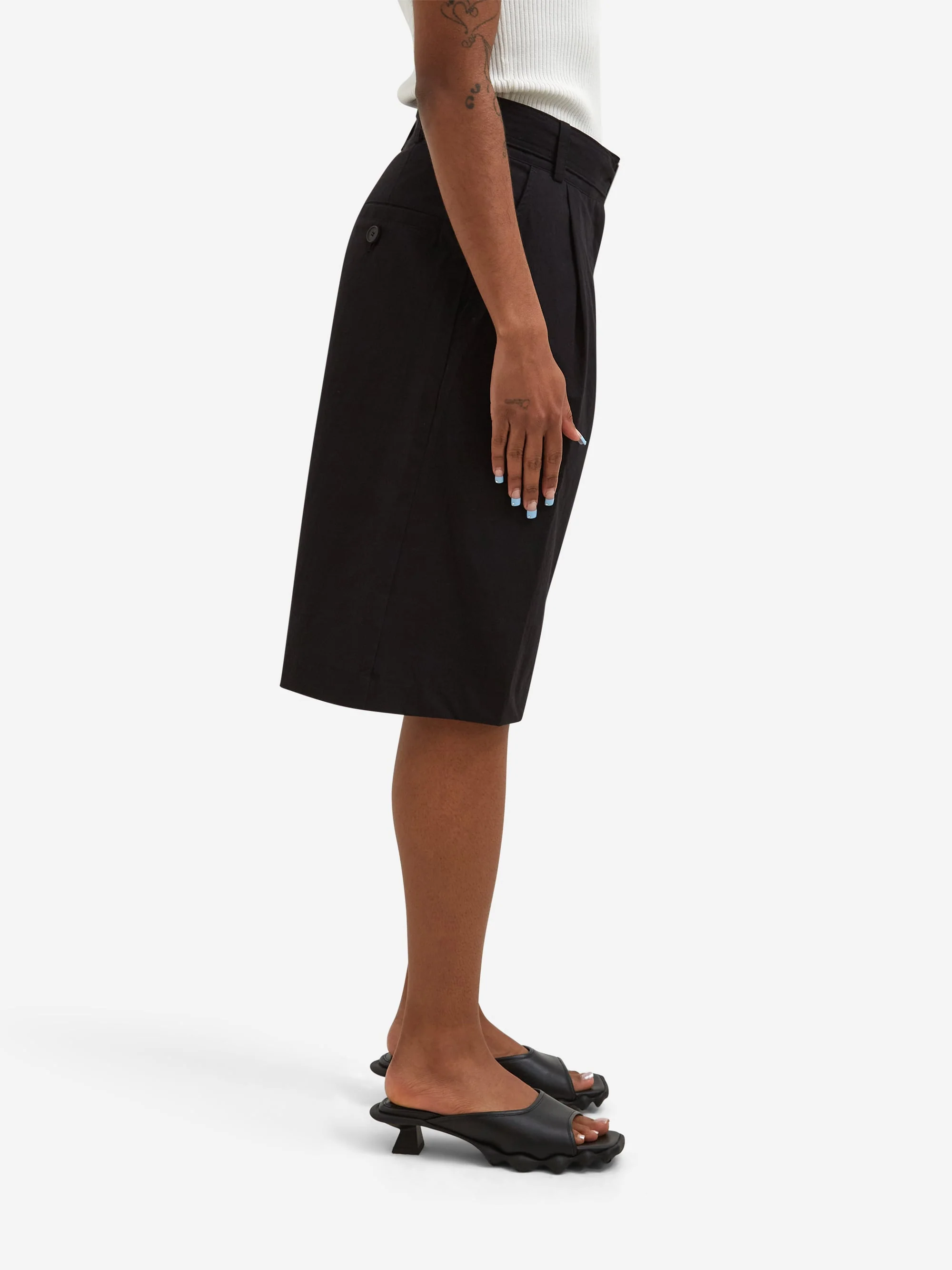 Studio Nicholson Creon Belted Pleat Short - Black - Image 2