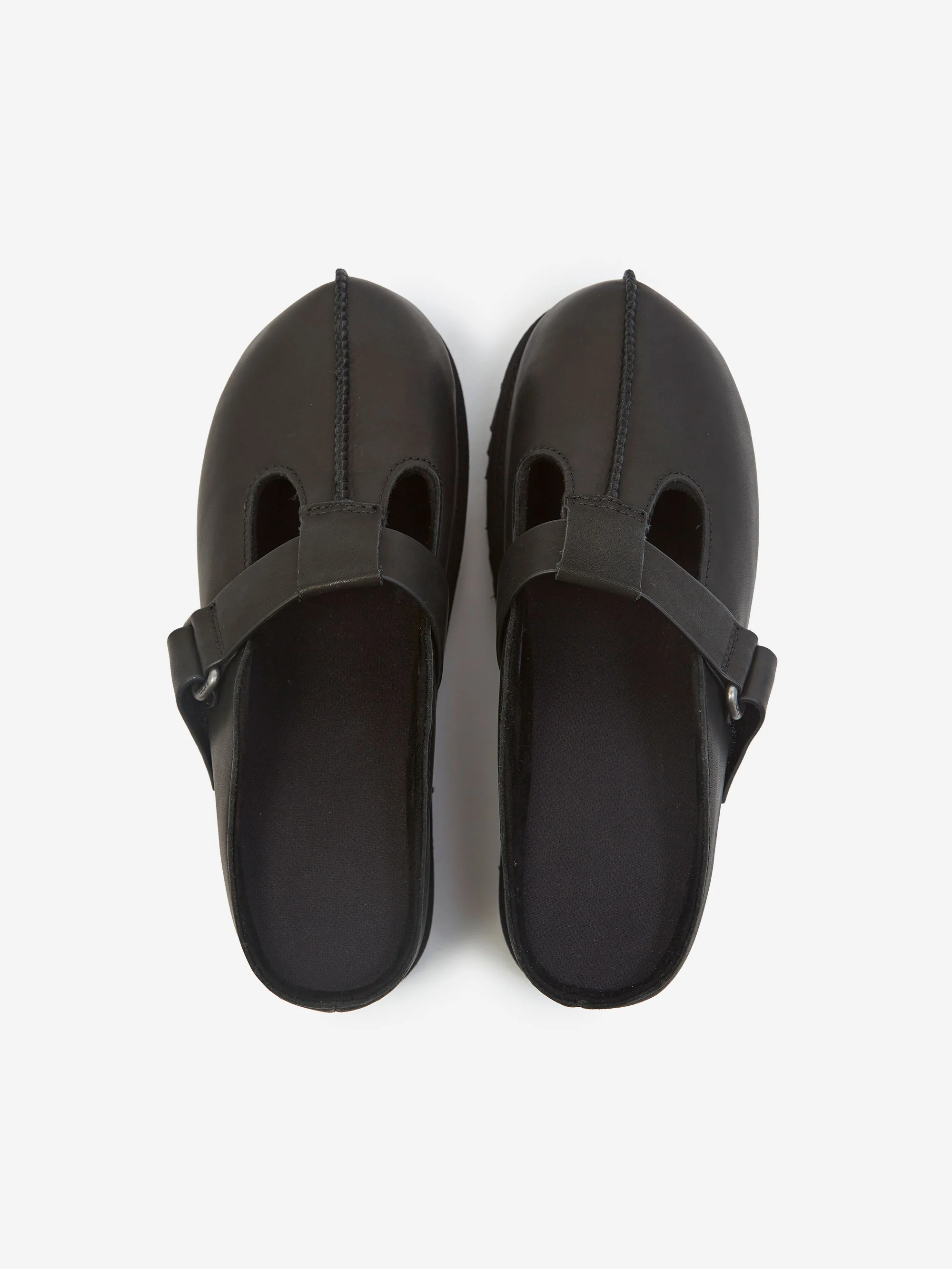 UGG W Goldenstar Hi Clog - Black - Image 4