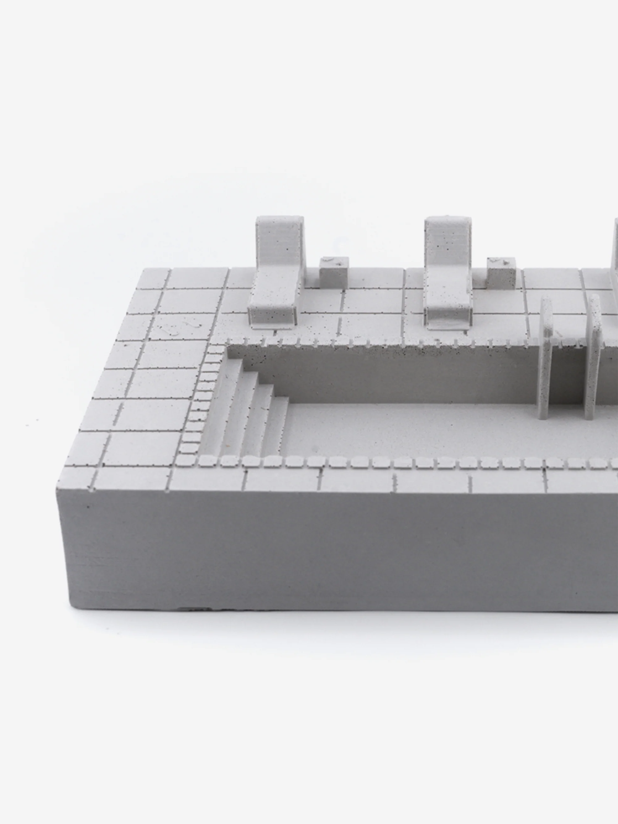 Vented London Concrete Object - The Poolside - Image 2