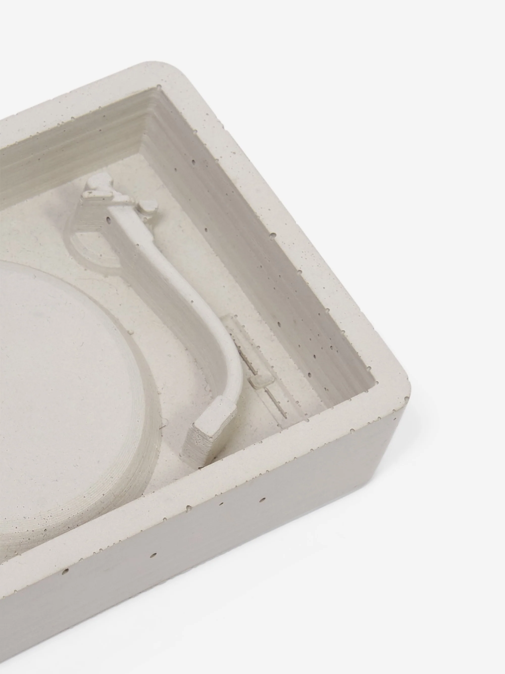 Vented London Concrete Object - The Turntable - Image 3