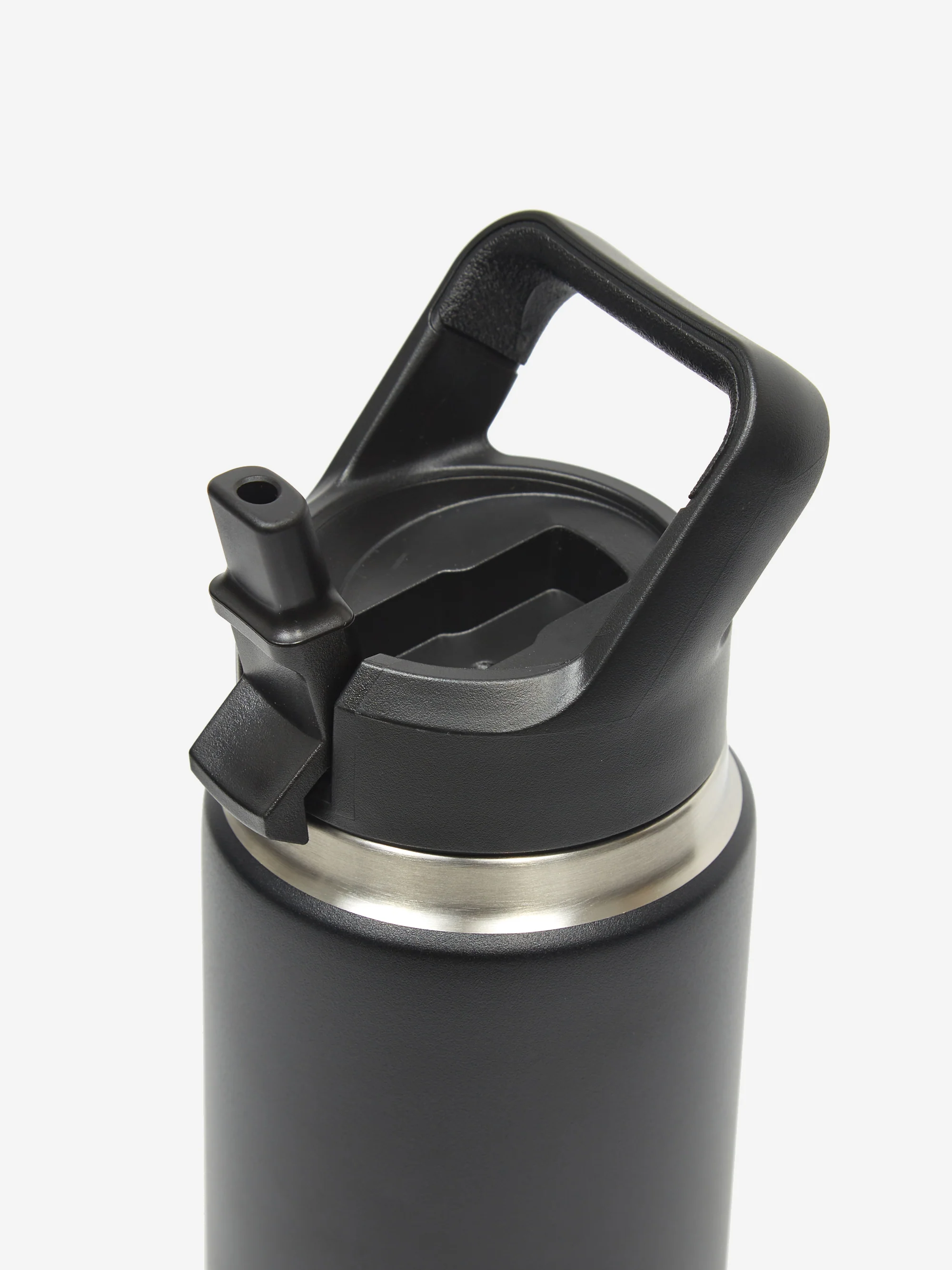 YETI Rambler 26oz Straw Bottle - Black - Image 2