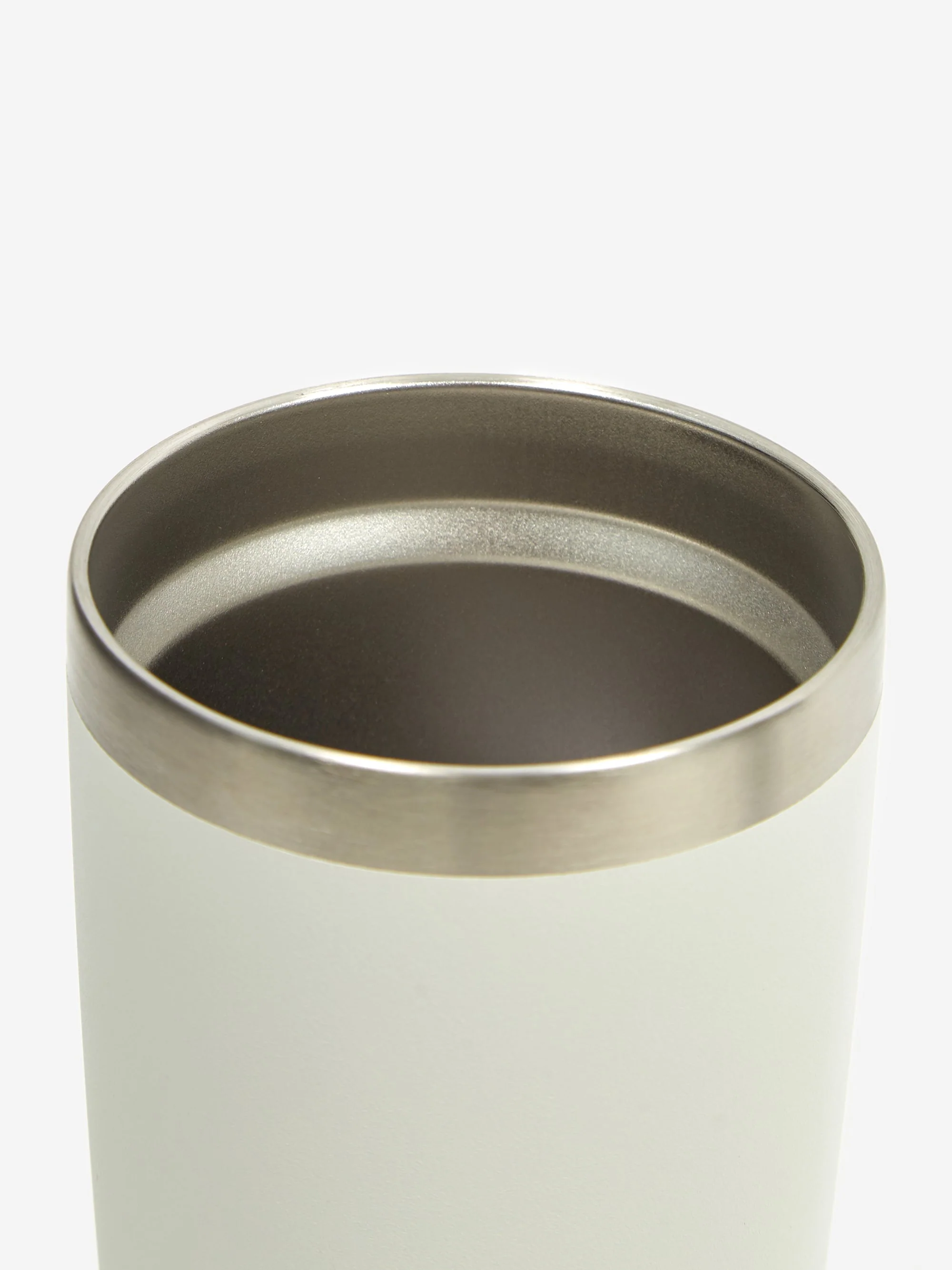 YETI Rambler Mug 20 Oz - White - Image 5