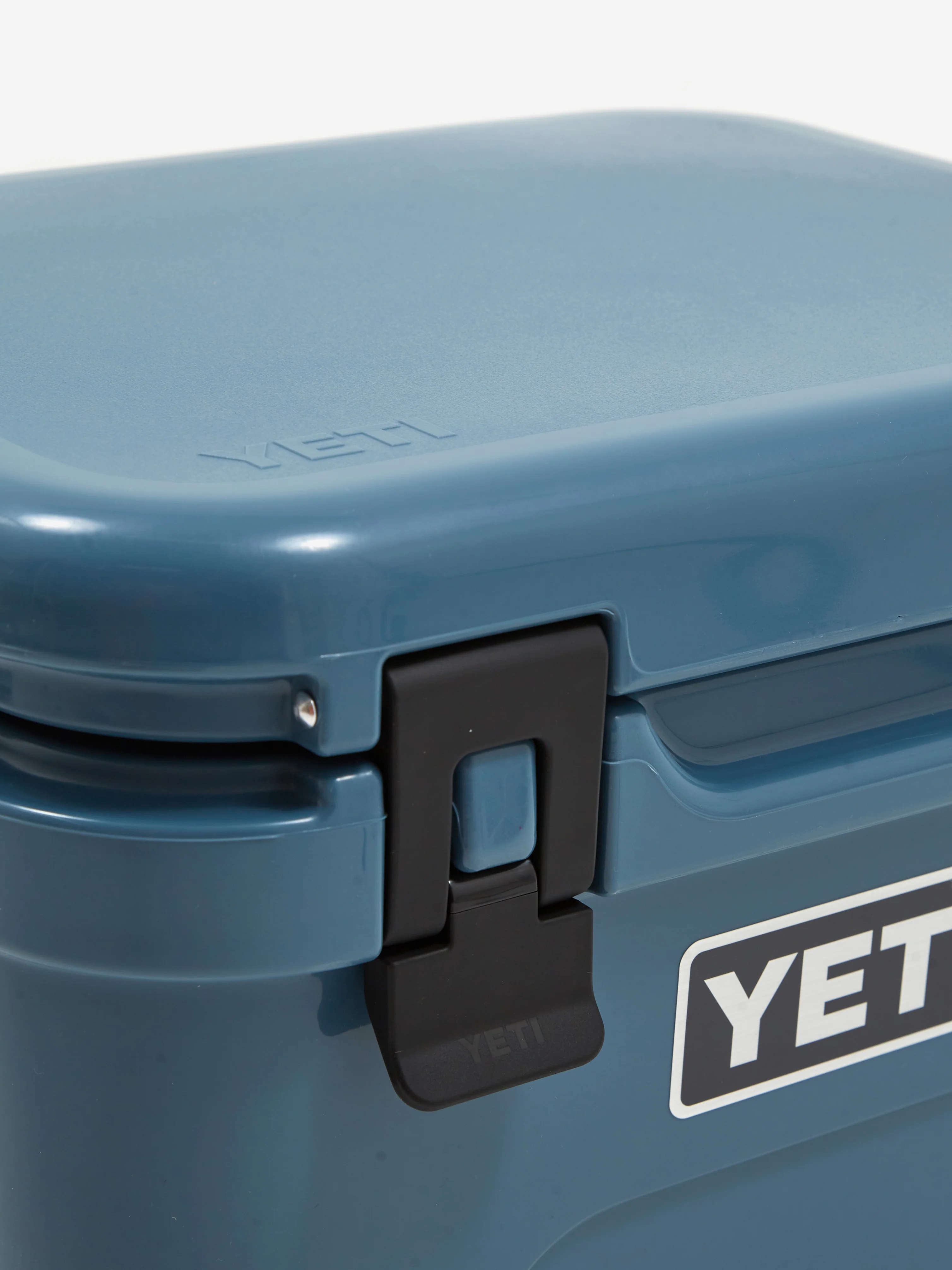 YETI Roadie 24 - Nordic Blue - Image 4