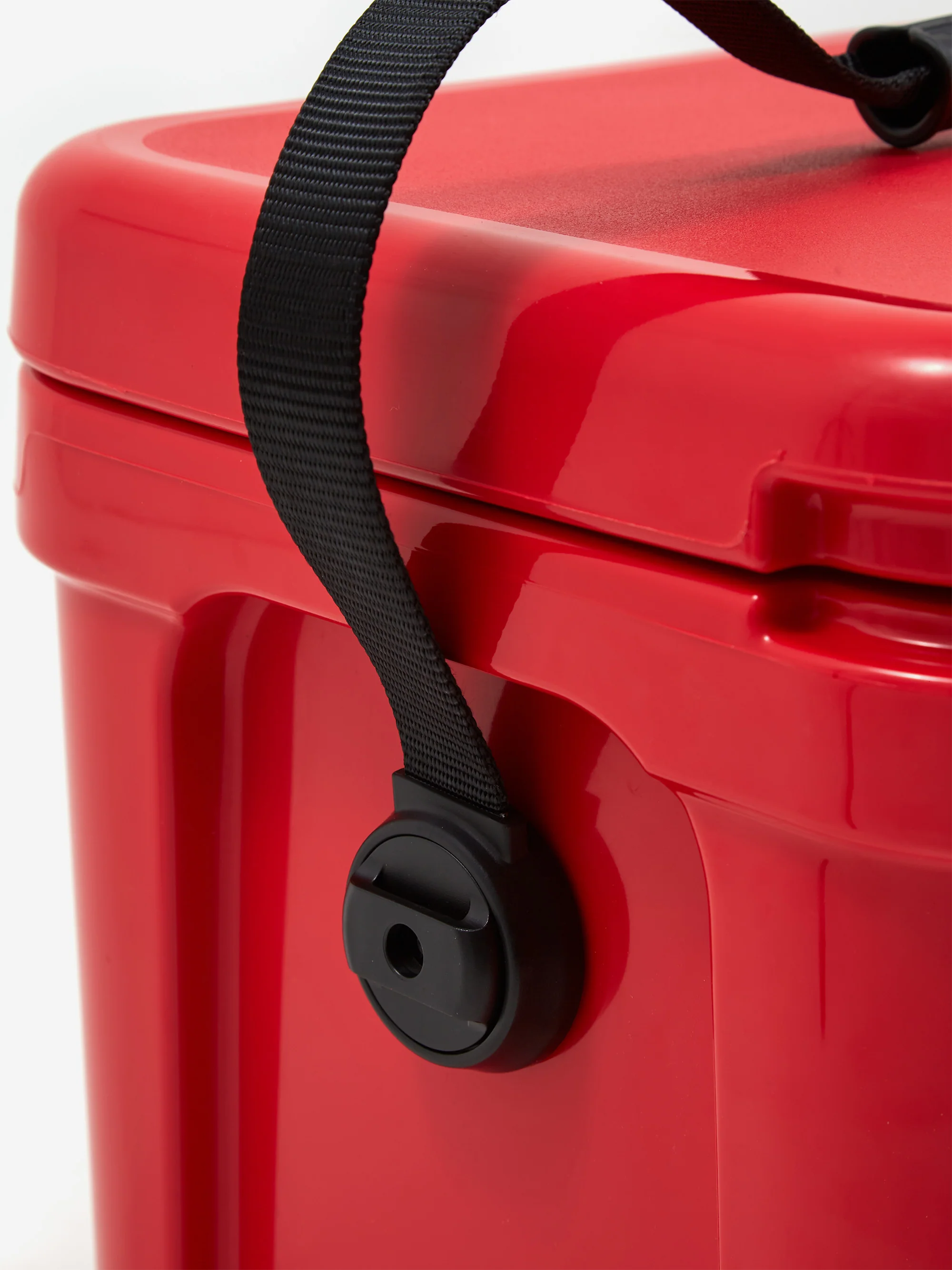 YETI Roadie 24 - Rescue Red - Image 3
